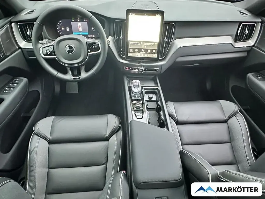 Neu Volvo XC60 Plus 455 PS (334 kW) 2026 Grau SUV