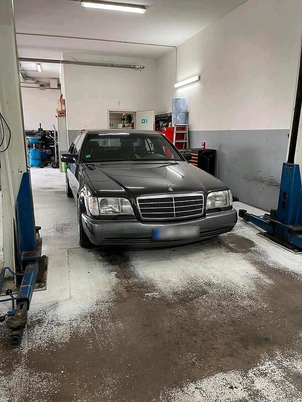 Gebraucht Mercedes S500 326 PS (239 kW) 1992 Schwarz Limousine