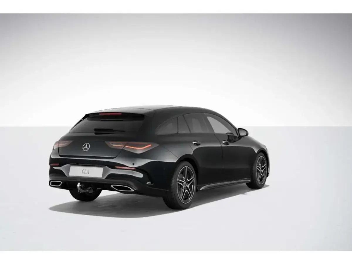 Gebraucht Mercedes CLA200 AMG 150 PS (110 kW) 2023 Kosmosschwarz Coupé