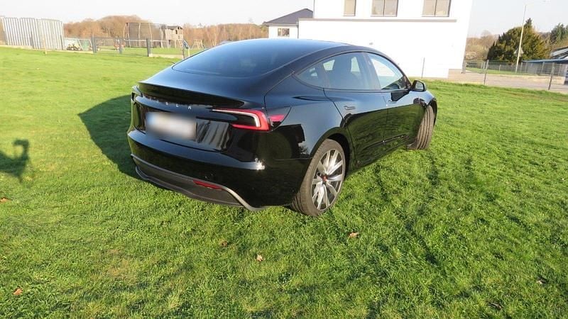 Gebraucht Tesla Model 3 211 kW (287 PS) 2024 Schwarz Limousine
