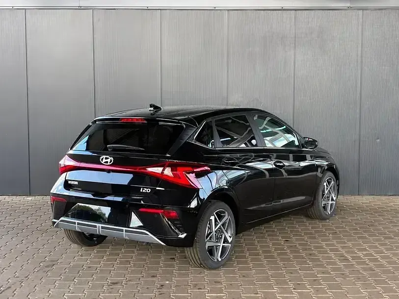 Neu Hyundai i20 90 PS (66 kW) 2026 Schwarz Kleinwagen