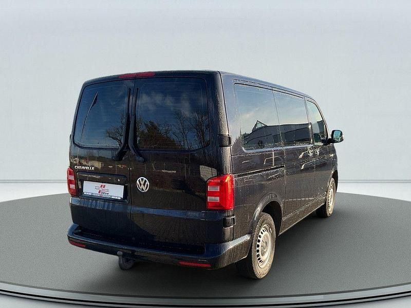 Gebraucht VW Caravelle Trendline 150 PS (110 kW) 2018 Schwarz Van / Kleinbus
