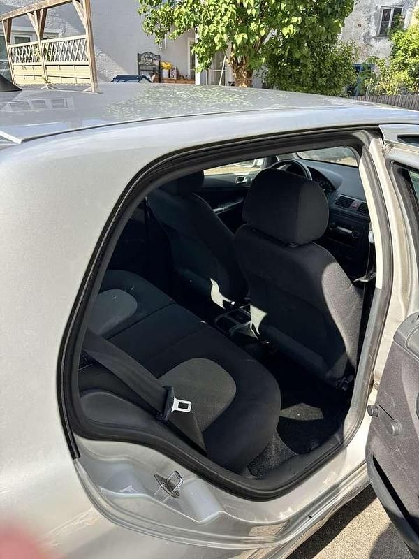 Gebraucht 2004 Skoda Fabia Classic Kleinwagen | 1.800 € (Fairer Preis) - Bild 1/4
