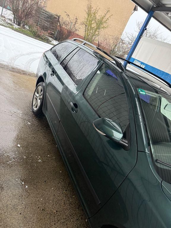 Gebraucht Skoda Octavia Classic 105 PS (77 kW) 2007 Grün Kombi