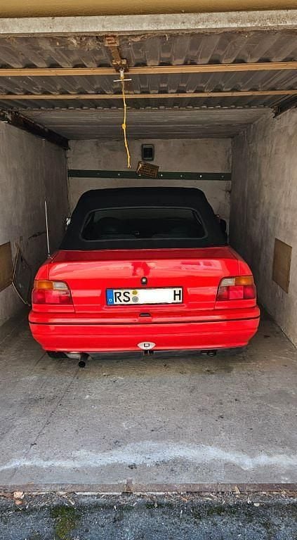 Gebraucht Ford Escort Cabriolet 131 PS (96 kW) 1992 Rot Cabrio