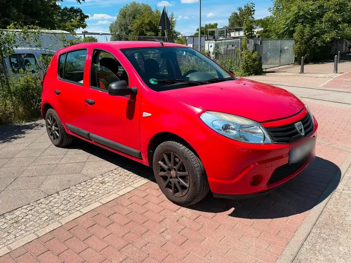 Gebraucht Dacia Sandero 75 PS (55 kW) 2009 Rot Kleinwagen