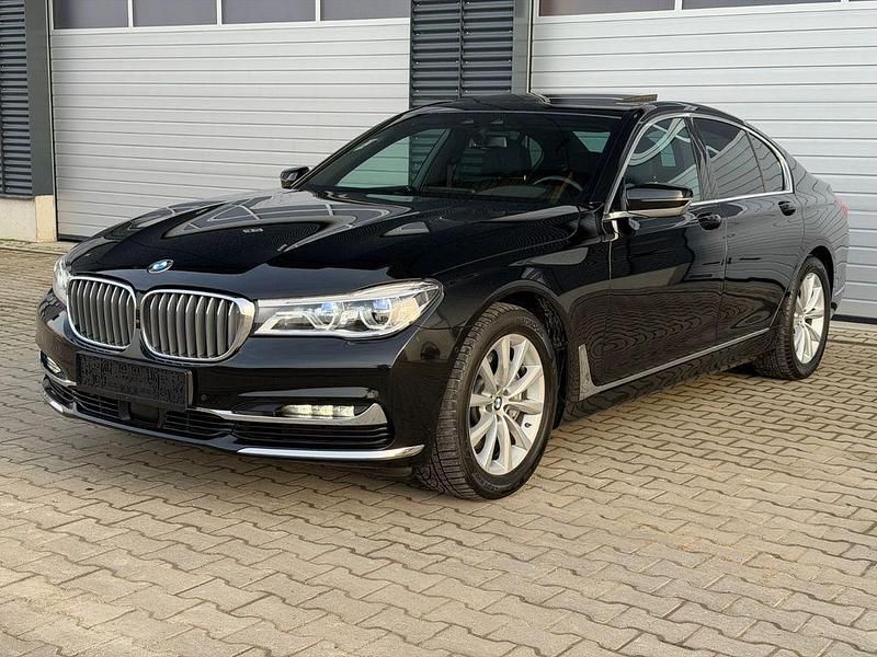 Gebraucht BMW 740 Performance 326 PS (239 kW) 2018 Schwarz Limousine