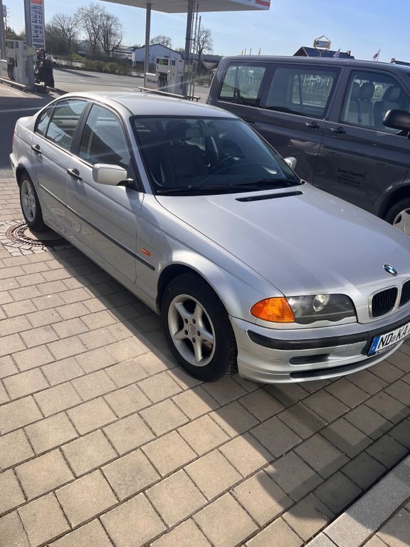 Silber Gebraucht 2000 BMW 316 Limousine | 4.499 € (Teuer) - Bild 1/4