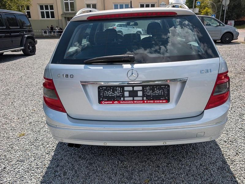 Gebraucht Mercedes C180 156 PS (114 kW) 2010 Silber Kombi