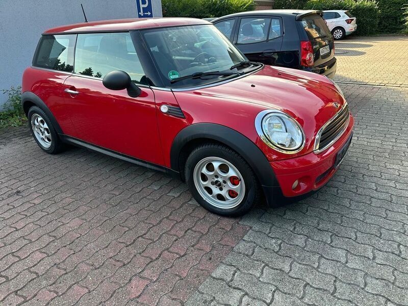 Gebraucht Mini ONE 75 PS (55 kW) 2009 Rot Kleinwagen