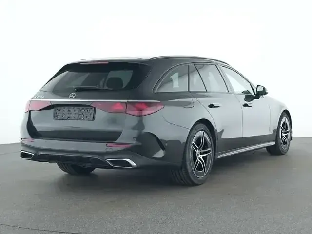 Gebraucht Mercedes E220 AMG 197 PS (144 kW) 2025 Grau Kombi