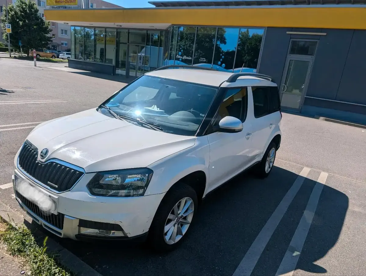 Gebraucht Skoda Yeti 105 PS (77 kW) 2015 Weiß SUV