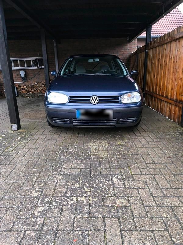 Gebraucht VW Golf 100 PS (73 kW) 1998 Blau Coupé