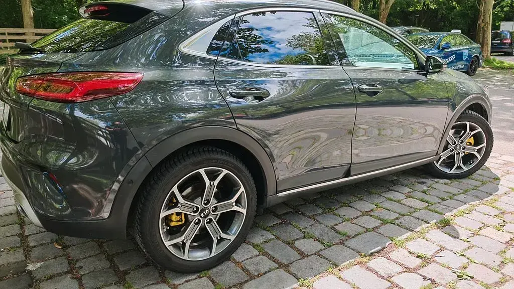 Używany Kia XCeed 140 KM (102 kW) 2020 Szary SUV