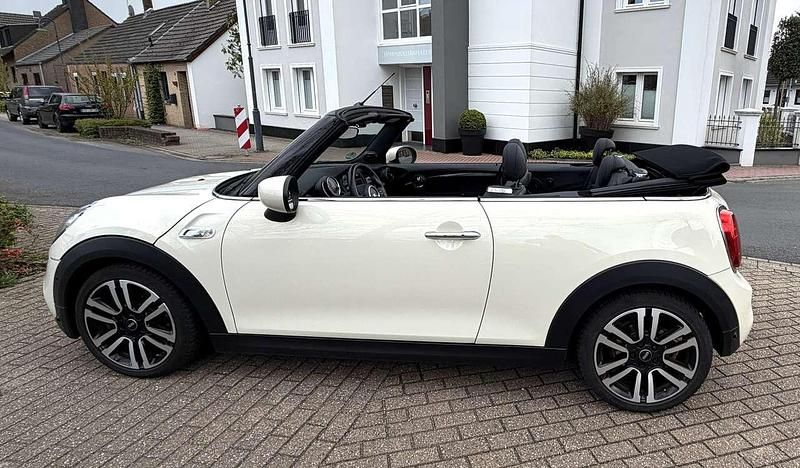 Gebraucht Mini Cooper S Cabriolet 192 PS (141 kW) 2019 Weiß Cabrio