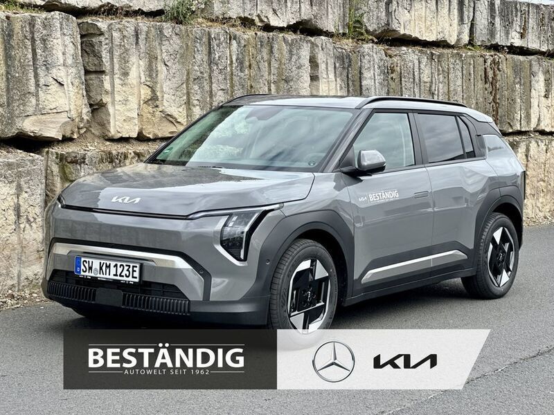 Grau Gebraucht 2025 Kia EV3 3 SUV | 32.989 € (Guter Preis) - Bild 1/4