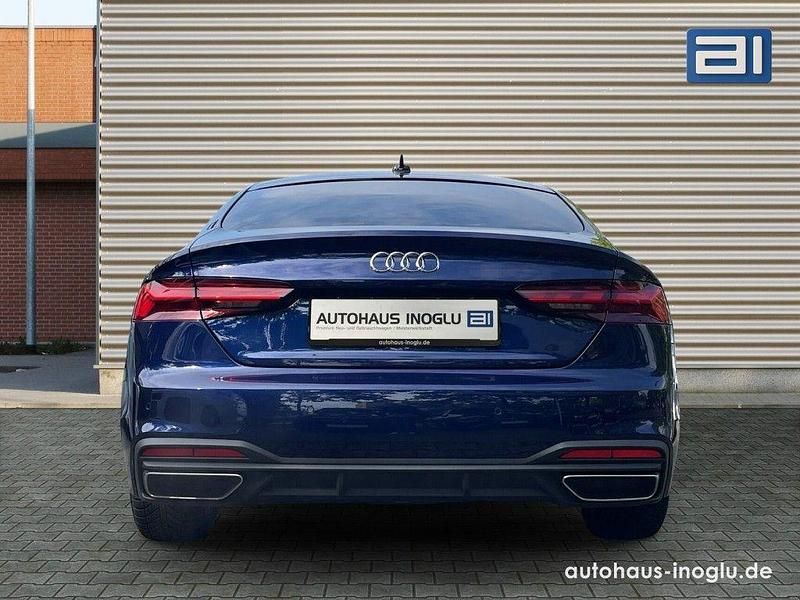 Gebraucht Audi A5 Basis 163 PS (119 kW) 2023 Blau navarrablau metallic (metallic) Coupé