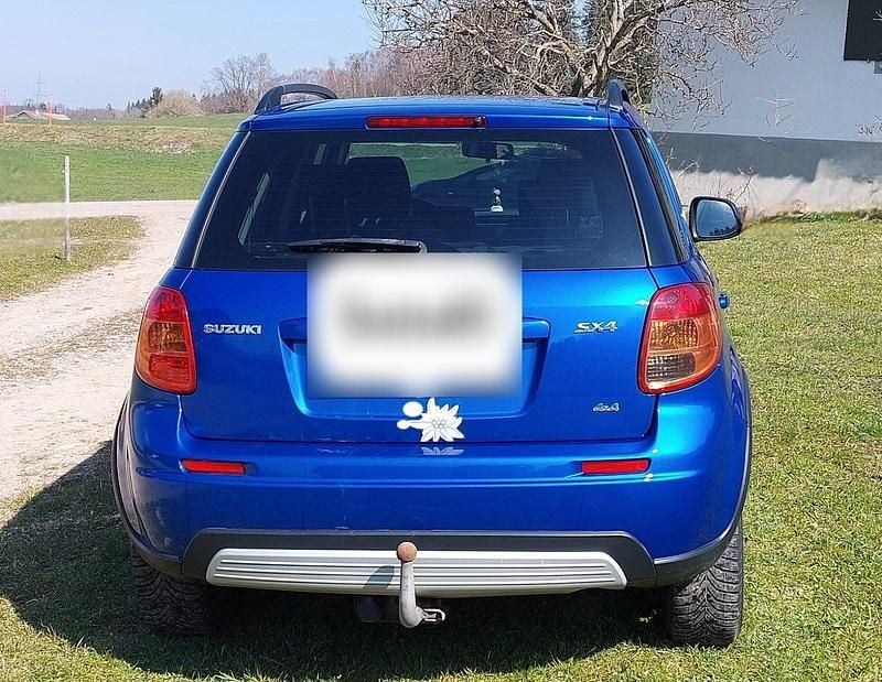 Gebraucht Suzuki SX4 107 PS (78 kW) 2009 Blau Limousine