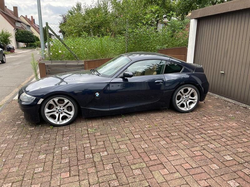 Blau Gebraucht 2008 BMW Z4 M Sport Coupé | 29.900 € - Bild 1/4