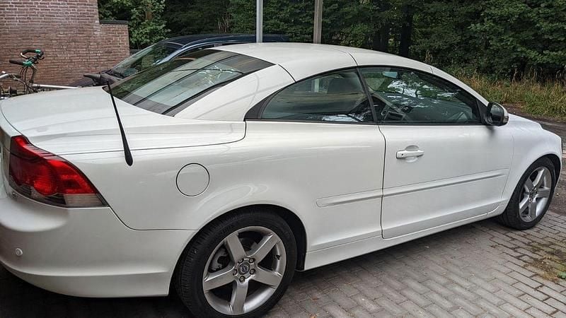 Gebraucht Volvo C70 Kinetic 170 PS (125 kW) 2010 Weiß Cabrio