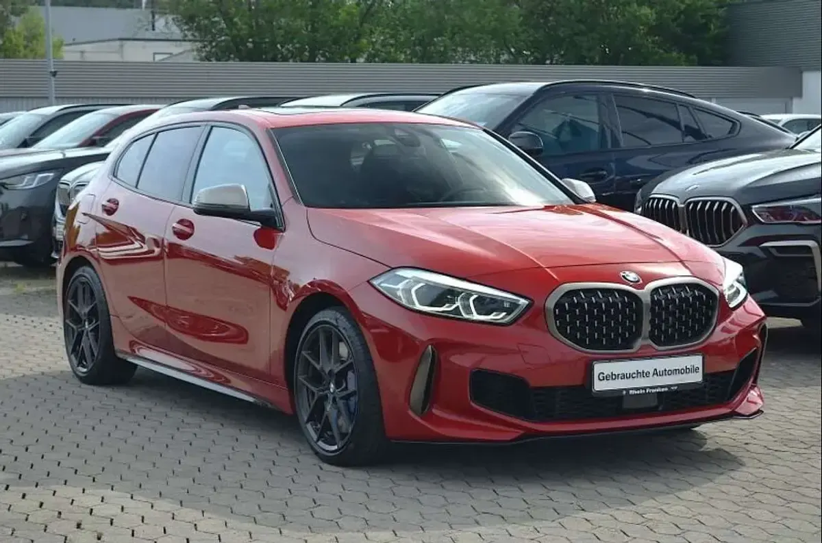 Gebraucht BMW 135 306 PS (225 kW) 2019 Melbournerot metallic Kleinwagen