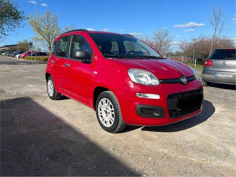 Gebraucht Fiat Panda 69 PS (50 kW) 2014 Rot Kleinwagen
