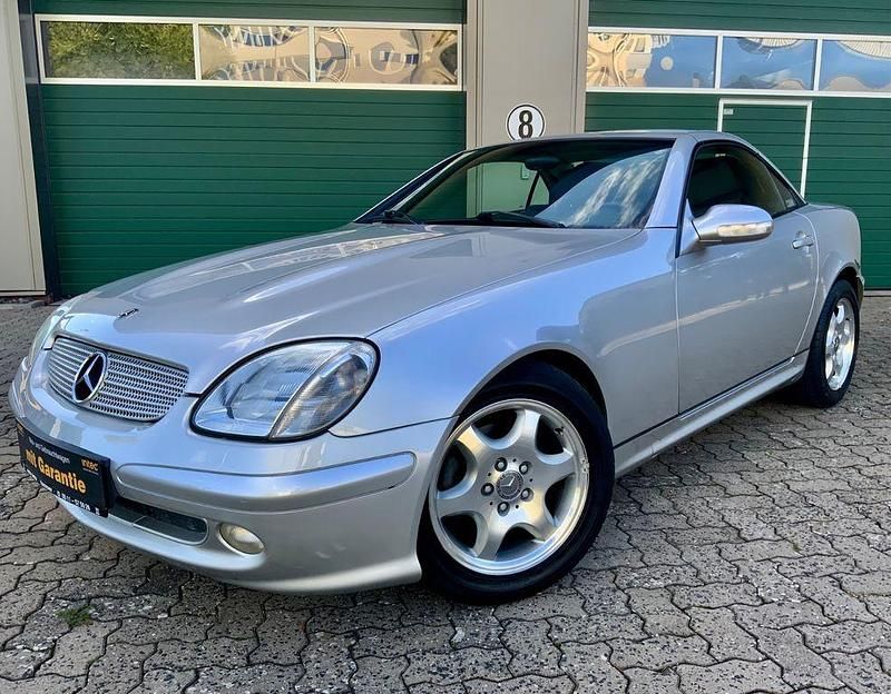 Silber Gebraucht 2003 Mercedes SLK200 Cabrio | 6.990 € (Fairer Preis) - Bild 1/4