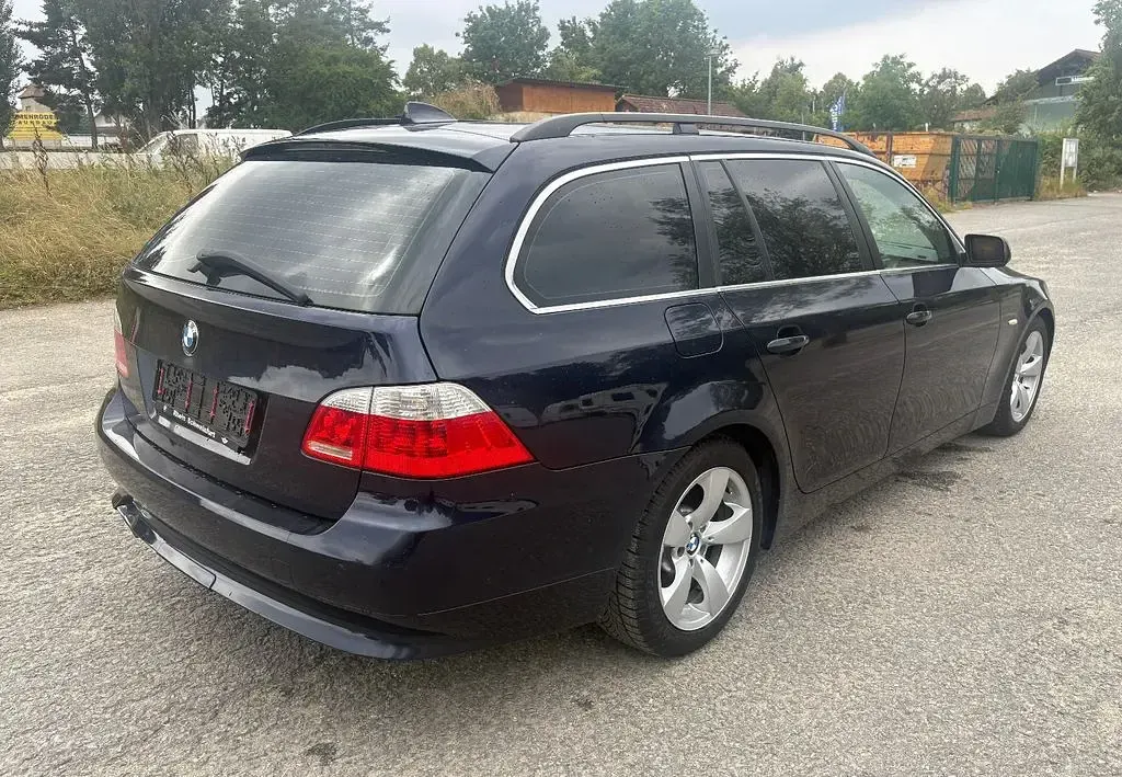 Gebraucht BMW 545 Performance 333 PS (244 kW) 2004 Blau Kombi