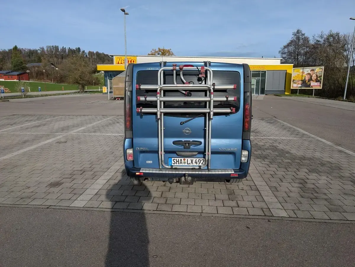 Używany Opel Vivaro 135 KM (99 kW) 2005 Niebieski Minivan