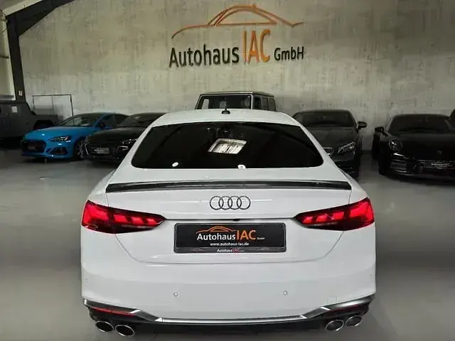 Gebraucht Audi S5 Sportback Ambiente 341 PS (250 kW) 2022 Ibisweiss Kleinwagen