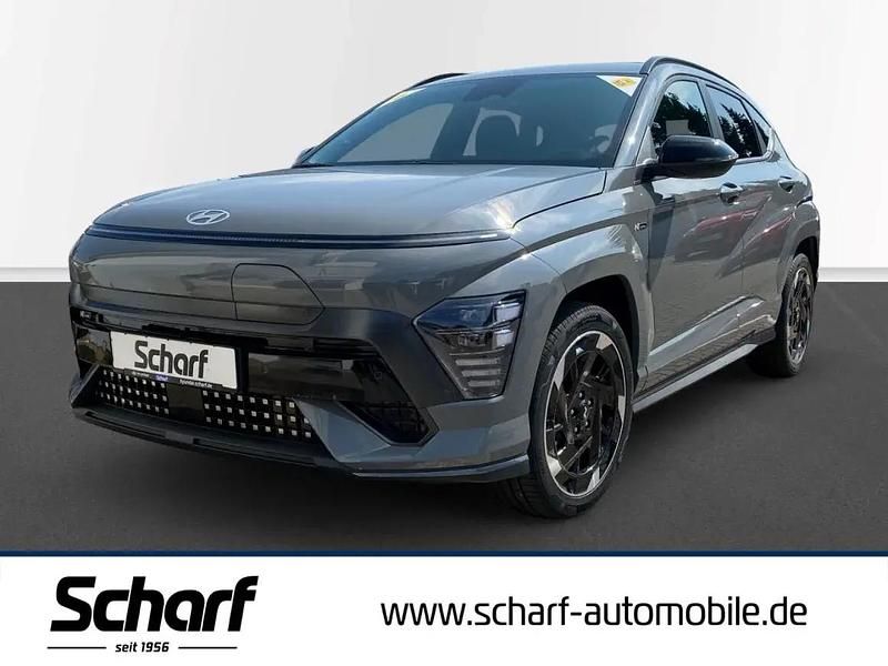 Grau Neu 2025 Hyundai Kona N Line SUV | 34.490 € (Superpreis) - Bild 1/1