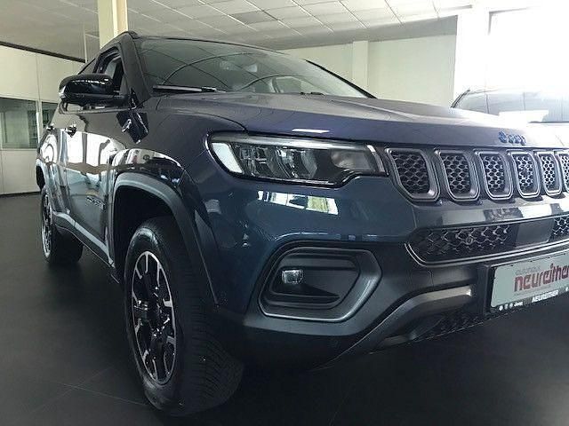 Gebraucht Jeep Compass Trailhawk 241 PS (177 kW) 2023 Grau SUV