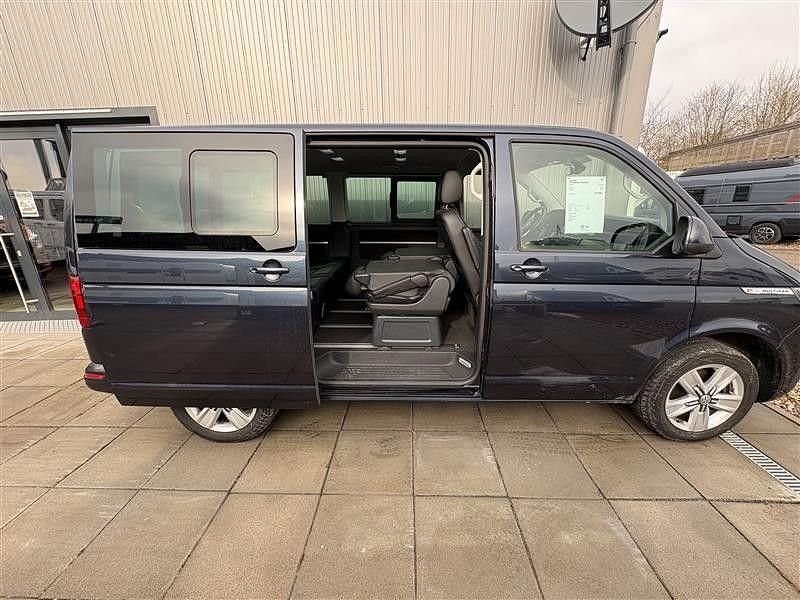 Gebraucht VW Multivan 150 PS (110 kW) 2022 Blau Van