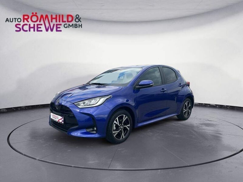 Blau Neu 2025 Toyota Yaris Hybrid Limousine | 26.900 € (Fairer Preis) - Bild 1/4