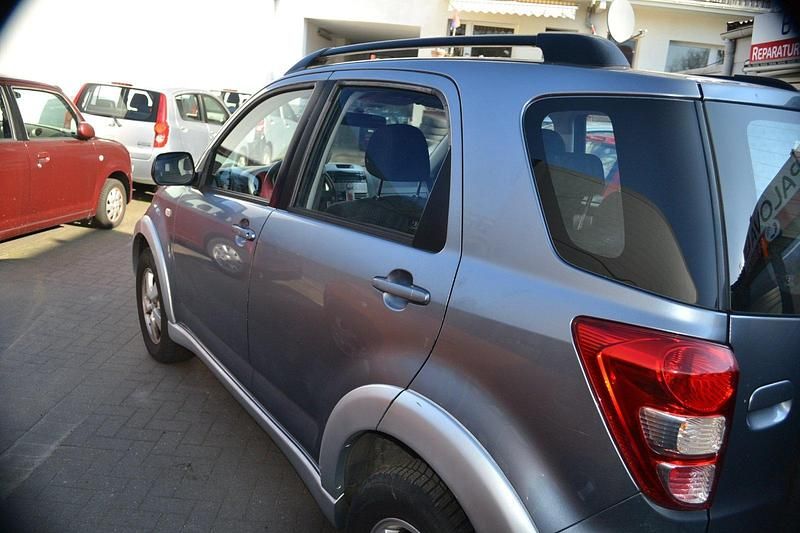 Gebraucht Daihatsu Terios 105 PS (77 kW) 2008 Grau SUV