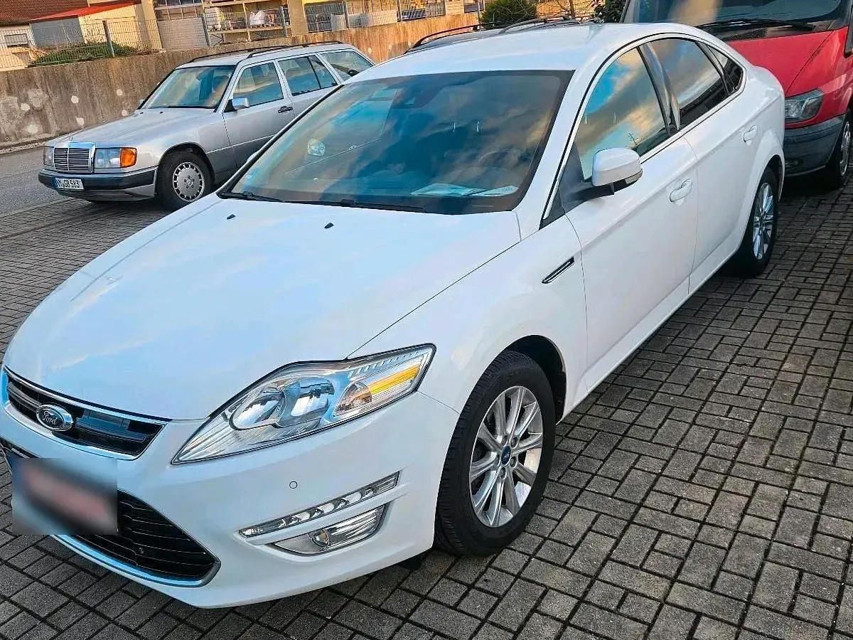 Gebraucht Ford Mondeo 203 PS (149 kW) 2012 Weiß Limousine