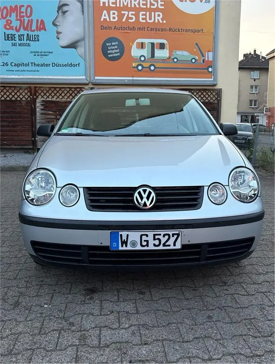 Gebraucht VW Polo 64 PS (47 kW) 2003 Silber Kleinwagen