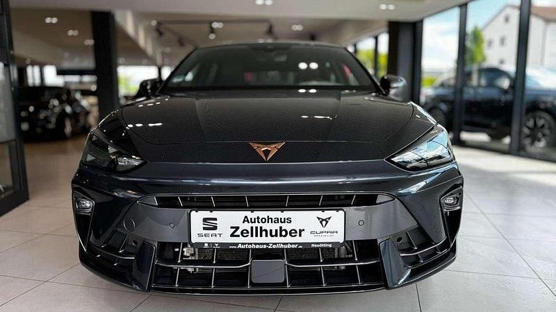 Gebraucht Cupra Leon 204 PS (150 kW) 2024 Magnetic grau Limousine