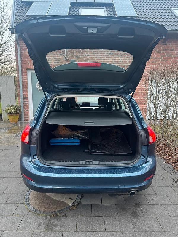 Gebraucht Ford Focus 120 PS (88 kW) 2021 Blau Kombi