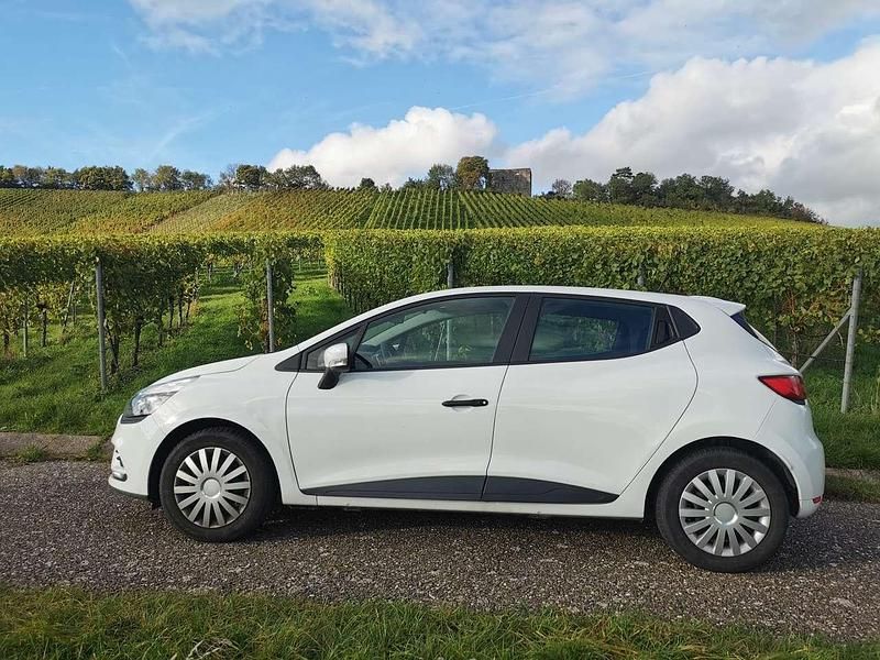 Schwarz Gebraucht 2018 Renault Clio IV Collection Limousine | 7.800 € (Fairer Preis) - Bild 1/4