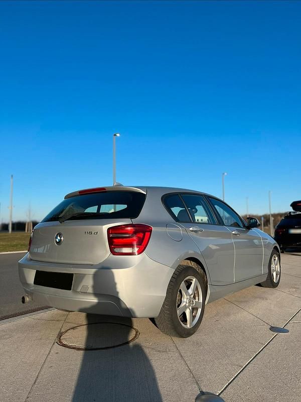 Gebraucht BMW 116 Basis 115 PS (84 kW) 2012 Silber Kleinwagen