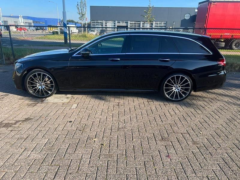 Gebraucht Mercedes E400 AMG line 340 PS (250 kW) 2018 Schwarz Kombi