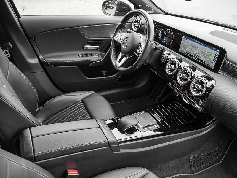 Gebraucht Mercedes A250 Progressive 224 PS (164 kW) 2019 Schwarz Limousine