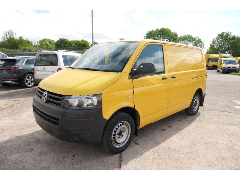 Second-hand VW T5 84 CP (61 kW) 2014 Galben Van
