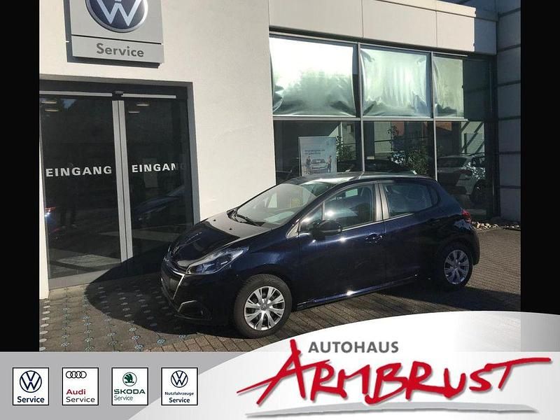 Blau (dunkelblau uni (blau)) Gebraucht 2019 Peugeot e-208 Kleinwagen | 13.490 € - Bild 1/4