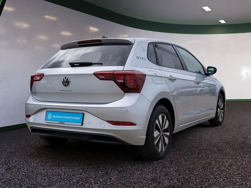 Gebraucht VW Polo Life 116 PS (85 kW) 2025 Silber / reflexsilber Kleinwagen