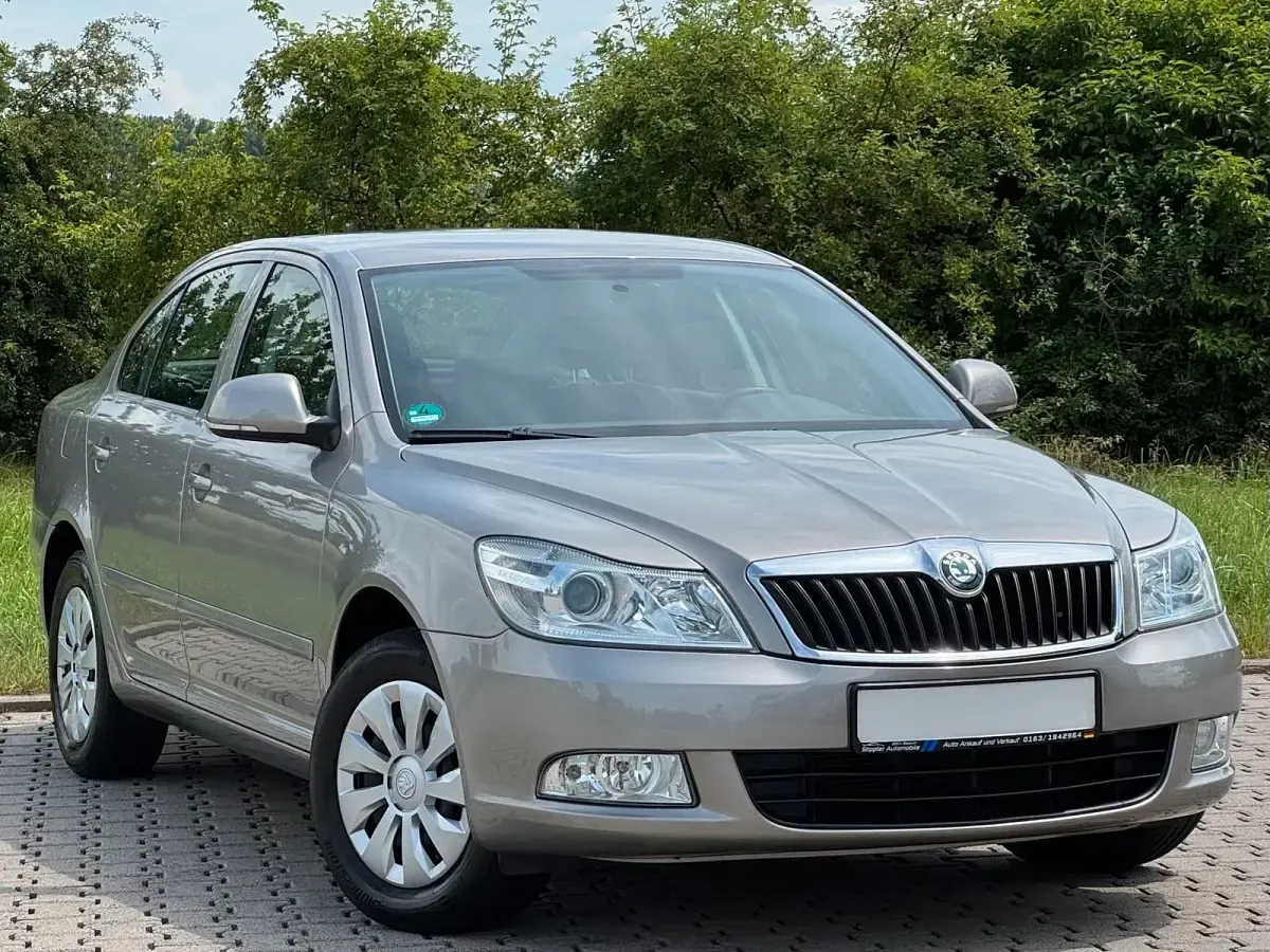 Gebraucht Skoda Octavia 105 PS (77 kW) 2012 Limousine