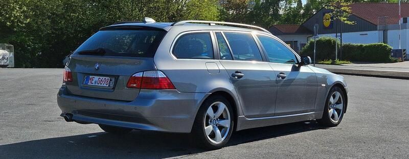 Gebraucht BMW 520 Exclusive 177 PS (130 kW) 2009 Grau Kombi