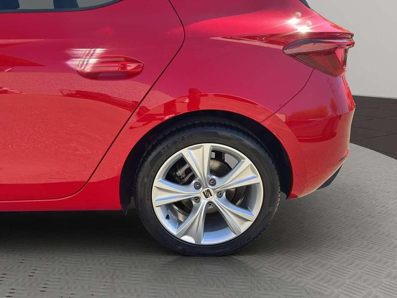 Gebraucht Seat Leon FR-Line 150 PS (110 kW) 2022 Rot Limousine