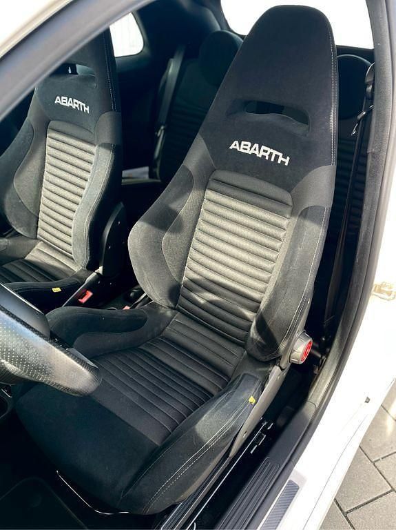 Gebraucht Abarth 595 Competizione 180 PS (132 kW) 2018 Weiß Cabrio